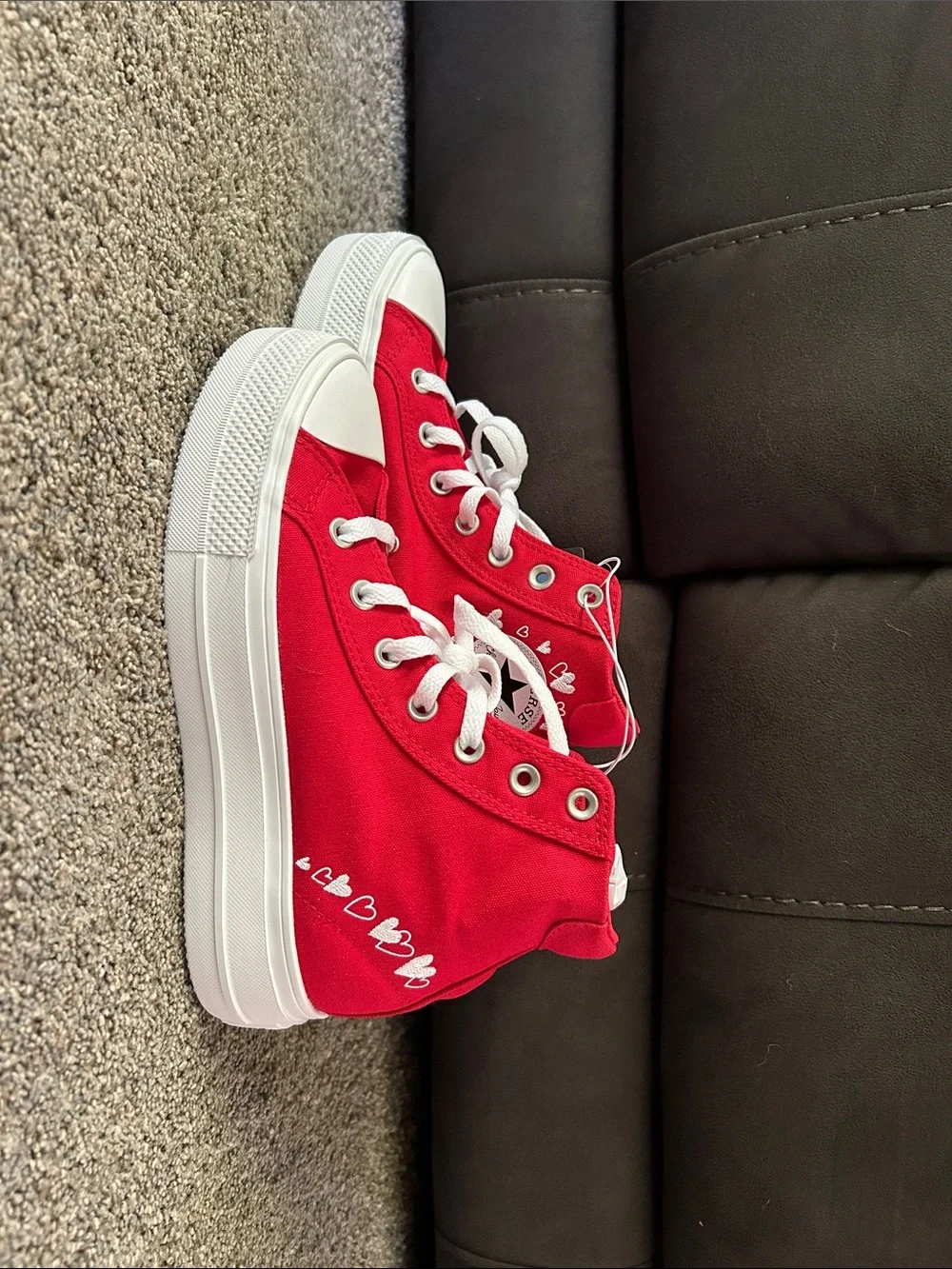 Converse Kids/womens Red High-Top Platform Heart Patch Sneakers Size 7.5